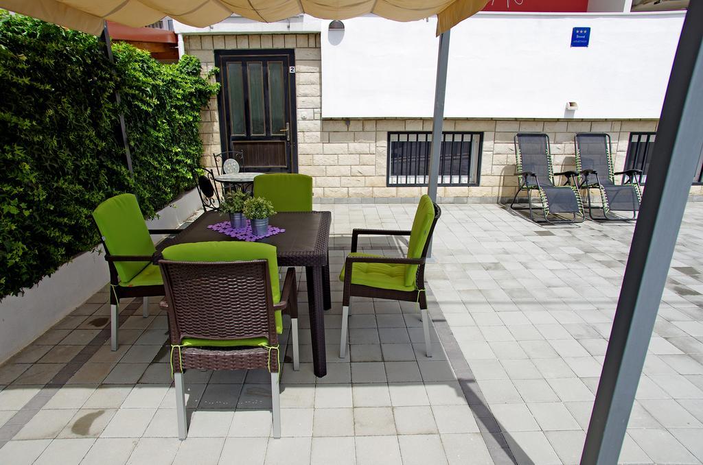 Apartments Armonia Подстрана Экстерьер фото