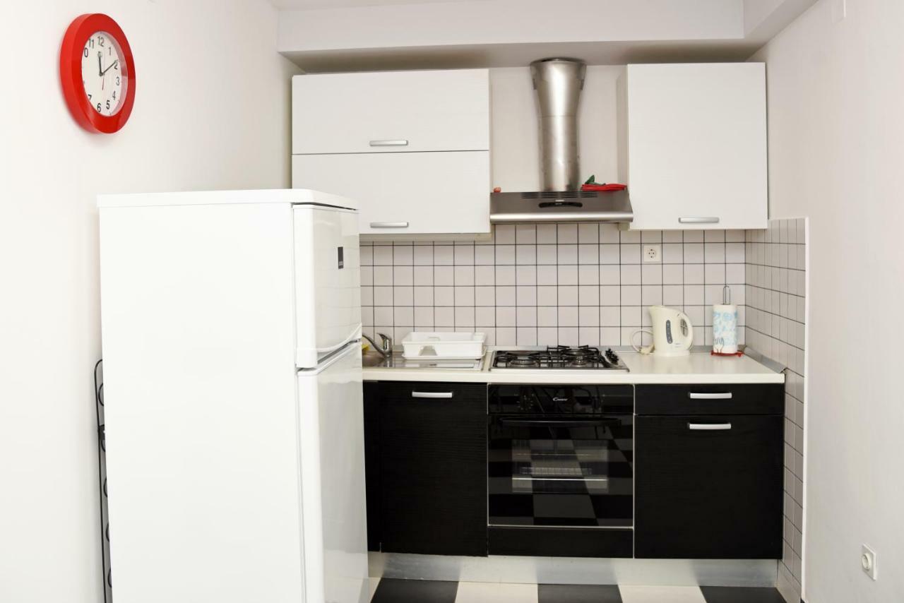 Apartments Armonia Подстрана Экстерьер фото