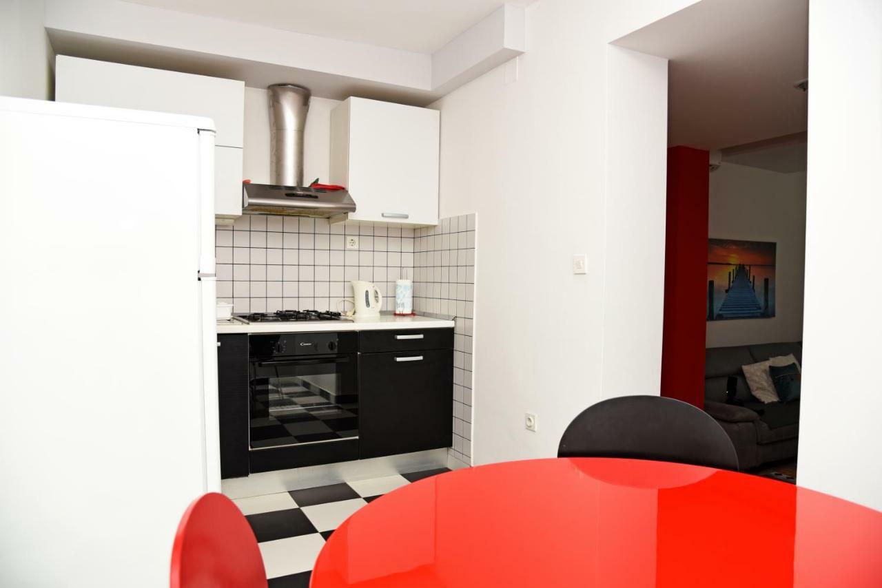 Apartments Armonia Подстрана Экстерьер фото